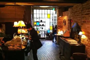 Gallery image