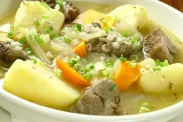 Molly Malone's Irish Stew (Photo: <a href="http://www.gethiroshima.com" target="_blank" rel="noreferrer noopener nofollow">GetHiroshima</a>)