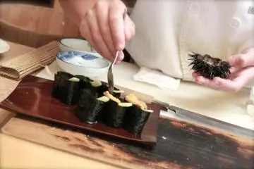 Fresh uni (sea urchin) sushi.&nbsp; (Photo: Stephanie Fiorello)