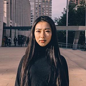 Yiwen Liang