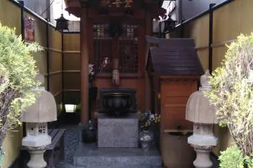Gallery image