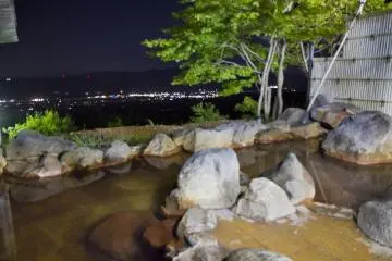 Shiratori Onsen: Upper Bath