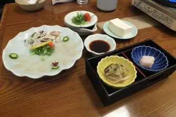ทานเนื้อปลาปักเป้าที่ร้าน ZUBORAYA