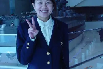 friendly staff (Photo: <a href="https://www.flickr.com/photos/gethiroshima/1415754071/in/album-72157602105140803/" target="_blank" rel="noreferrer noopener nofollow">GetHiroshima.com</a> / <a href="https://creativecommons.org/licenses/by-nc-sa/2.0/" target="_blank" rel="noreferrer noopener nofollow">CC BY-NC-SA 2.0</a>)