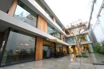 Three Aoyama, Omotesando