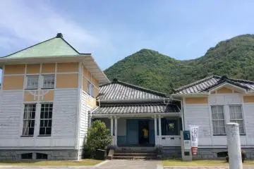 Gallery image