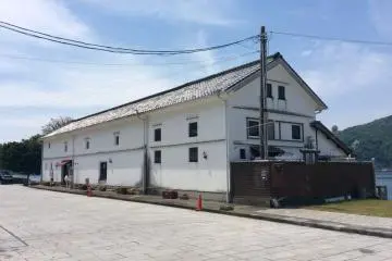 Gallery image