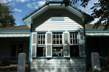 Gallery image