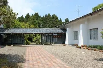 Gallery image