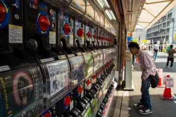 Nipponbashi Denden Town 
