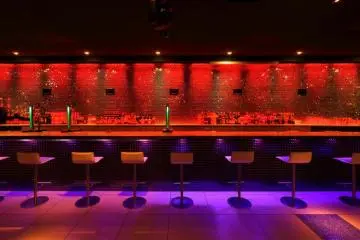 Pull up a chair at the fabulous bar (Photo: f-Bar)