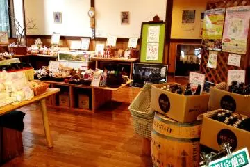Gallery image