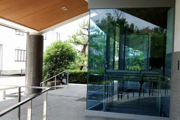 Gallery image