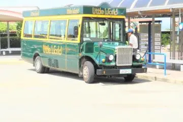Walk around the world, or take the Little World Bus! (Photo: Aichi Pref.)