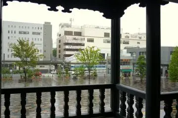 Gallery image