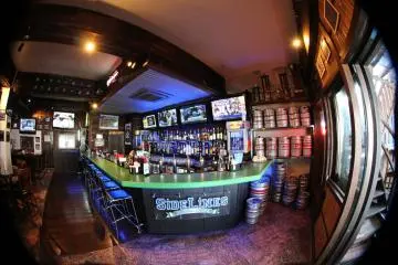 Sidelines Sports Bar & Grille [Chiuso]