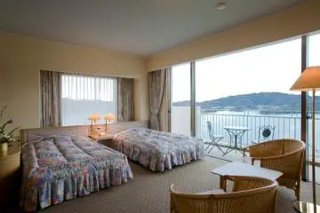 Our Hotel Room (Photo: <a href="http://www.uminochou.com/" target="_blank" rel="noreferrer noopener nofollow">Umi no Cho</a>)