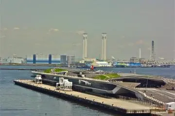 Parks in Yokohama: Osanbashi Pier