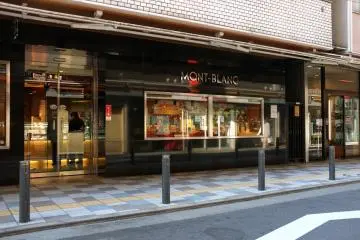 Gallery image