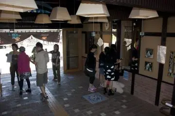 Gallery image