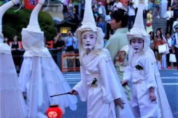 The white birds of Gion Matsuri (Photo: Saori Jerkins)