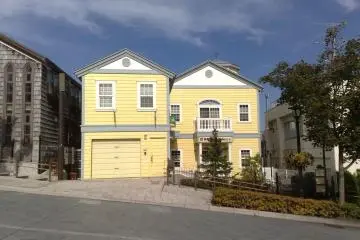 Gallery image