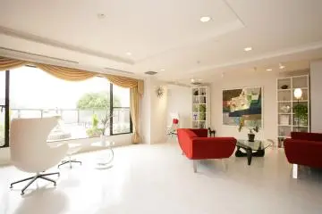 The Premier Beauty Clinic