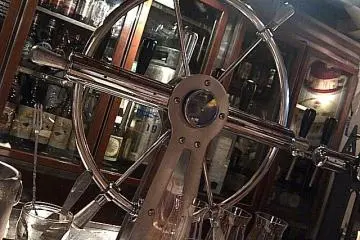 The wheel-cum-pump handles (Photo: Mark Buckton)