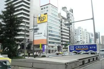 Entrance to Shinsaibashi Station (Photo: <a href="http://www.tadaimatte.com" target="_blank" rel="noreferrer noopener nofollow">Tadaimatte</a>)
