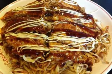 Ichiriki's plated okonomiyaki (Photo: gethiroshima.com)