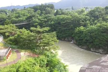View from our 4th-floor room's balcony (Photo: KWH)
