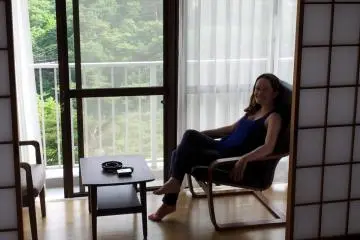 Relaxing in the sunroom (Photo: KWH)