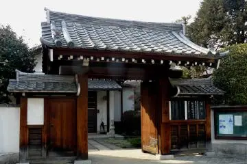 Entrance of the temple (Photo: Olga Kaneda)