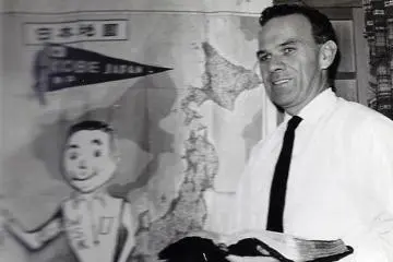 A young Mit (Milton Wayne) in Kobe in the 1960s (Photo: Stan Wayne / JT)