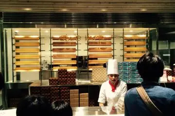 Gallery image