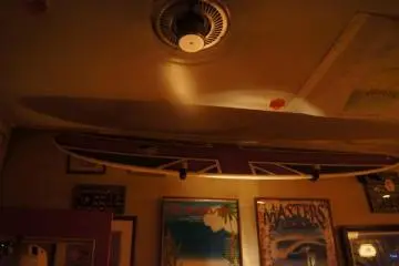The walls and ceiling are adorned with surf memorabilia (Photo: Toshiro Kashima)
