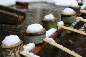 A chozuya in the winter snow (Photo: Tom Roseveare)