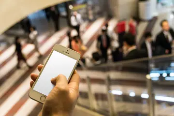 It is convenient to get a Wi-Fi card at an airport or any of the main train stations immediately upon arrival. (Photo: nvtrlab)