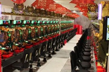 MARUHAN Pachinko in Shinjuku