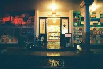 Gallery image