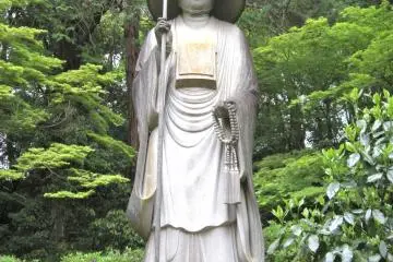 Statue of Kōbō Daishi (Photo: Matthew J. Eynon)