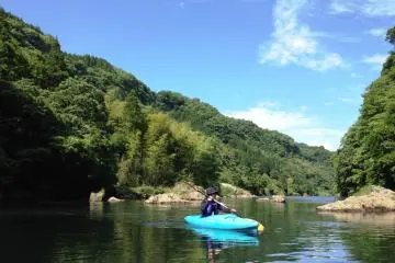 We were instructed how to paddle and we were led a gentle part of the river which is perfect for beginners. (Photo: Bonson Lam)