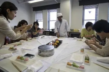 Gallery image