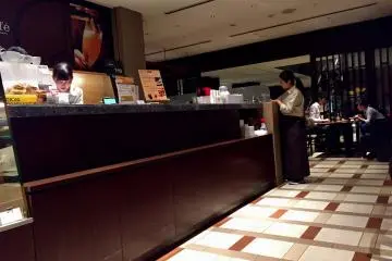 The interior of the cafe (Photo: Olga Kaneda)
