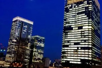 Night view of Tokyo station (Photo: Olga Kaneda)