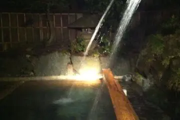 An example of an utase-yu (Photo: <a href="https://en.japantravel.com/tochigi/satinoyu-onsen-nasushiobara/14894" target="_blank" rel="noreferrer noopener nofollow">Louise Archer</a>)