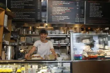 Pure Cafe Aoyama [Cerrado]
