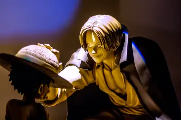 In Luffy's Endless Adventure, you can relive the most important moments of Luffy's life. Here is one of the most famous scenery: the legacy of the Straw Hat, offered by Shanks to Luffy. (Photo: © 尾田栄一郎/集英社・フジテレビ・東映アニメーション / © Eiichiro Oda/Shueisha, Toei Animation / © Amusequest Tokyo Tower LLP)