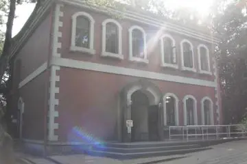 Gallery image
