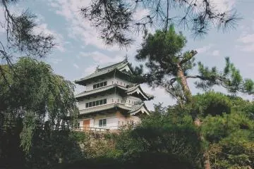 Hirosaki Castle in summer (Photo: Endarastya Sarah)